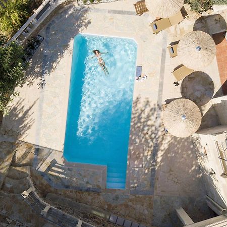 הוילה Embrosneros Prinus Country Retreat Apokoronas, Heated Pool, 13Km From The Sea מראה חיצוני תמונה