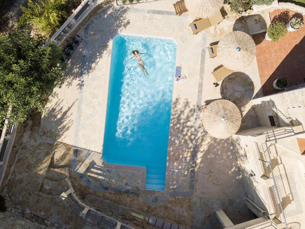 הוילה Embrosneros Prinus Country Retreat Apokoronas, Heated Pool, 13Km From The Sea מראה חיצוני תמונה